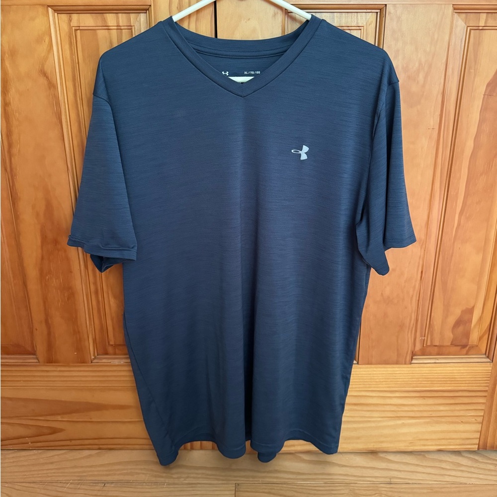 Under Armour - Navy - Mens - Loose - Heatgear - V-neck - XL